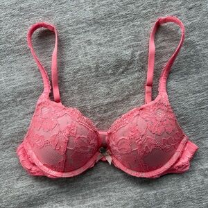 Victoria’s Secret Lace Push-Up Bra
